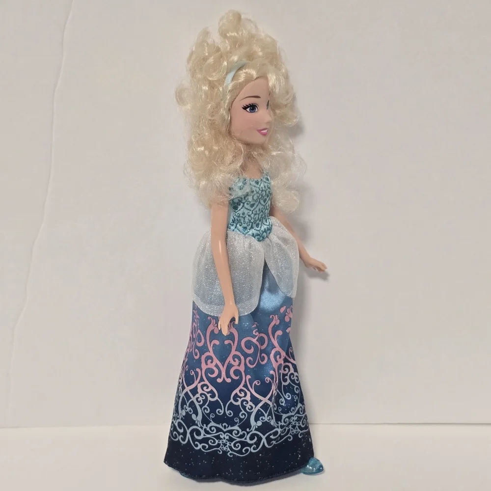 Hasbro Disney Princess Royal Shimmer Series Cinderella 11" Doll #B5288 72561 - Picture 6 of 15